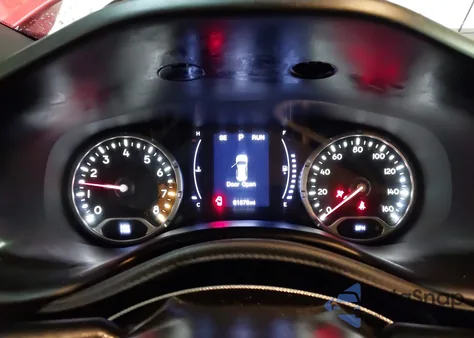 2018 Jeep Renegade Upland Edition 4X4 из США, поврежденный, VIN ZACCJBAB2JPH46483